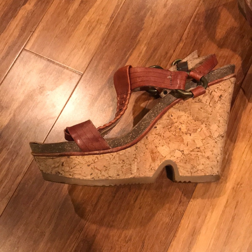 Frye Wedge - Picture 3 of 3